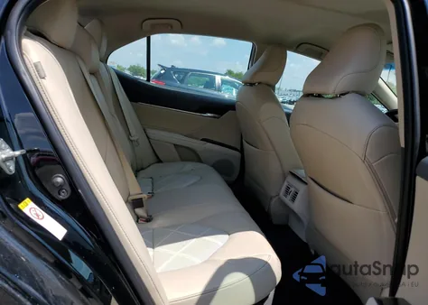 2018 Toyota Camry Hybrid from USA, damaged, VIN 4T1B21HKXJU500283